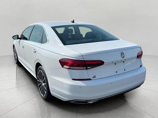 2022 Volkswagen Passat 2.0T Limited Edition