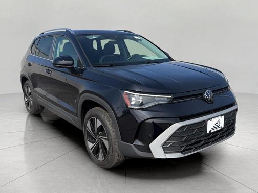 Deep Black Pearl 2025 Volkswagen Taos 1.5T SE