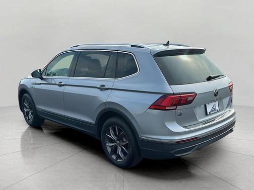 Pyrite Silver Metallic 2024 Volkswagen Tiguan 2.0T SE 4MOTION