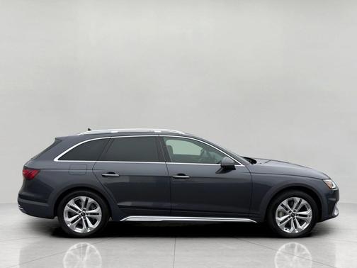 Manhattan Gray Metallic 2023 Audi A4 allroad Prestige 45 TFSI quattro S tronic