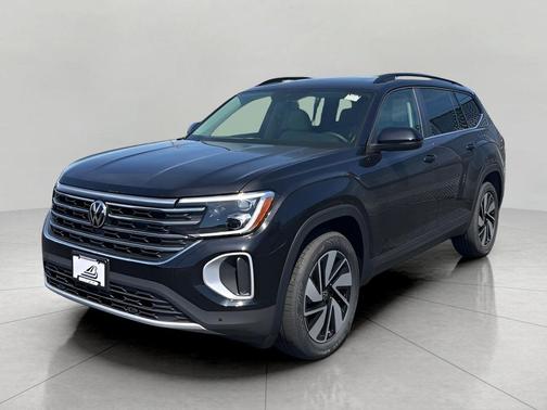 Deep Black Pearl 2026 Volkswagen Atlas 2.0T SE w/Technology 4MOTION