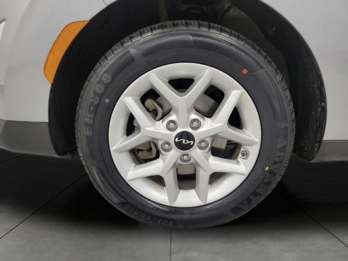 Steel Gray 2025 Kia Soul LX