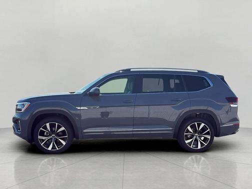 Pure Gray 2026 Volkswagen Atlas 2.0T SEL Premium R-Line 4MOTION