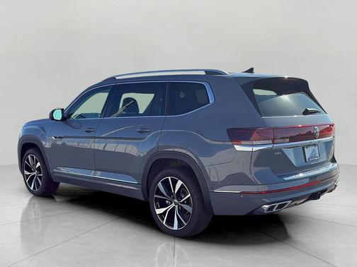 Pure Gray 2026 Volkswagen Atlas 2.0T SEL Premium R-Line 4MOTION