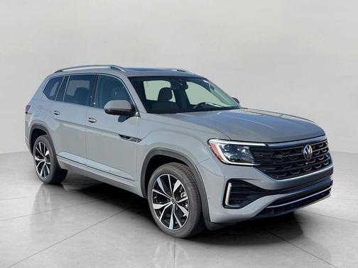Pure Gray 2026 Volkswagen Atlas 2.0T SEL Premium R-Line 4MOTION