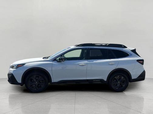 Crystal White Pearl 2021 Subaru Outback Onyx Edition XT