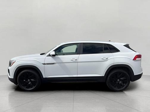 2025 Volkswagen Atlas Cross Sport 2.0T SE w/Technology 4MOTION