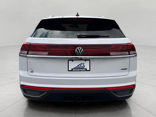 2025 Volkswagen Atlas Cross Sport 2.0T SE w/Technology 4MOTION