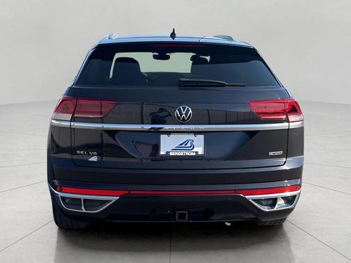 Deep Black Pearl 2020 Volkswagen Atlas Cross Sport 3.6L V6 SEL 4MOTION