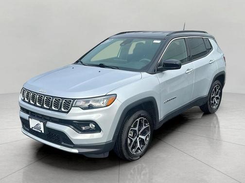 Silver Zynith Metallic Clearcoat 2025 Jeep Compass Limited