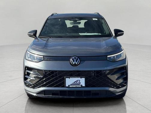 platinum gray metallic 2026 Volkswagen Tiguan 2.0T SE R-Line Black 4MOTION