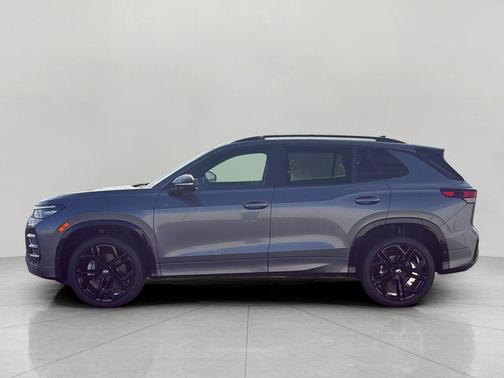 platinum gray metallic 2026 Volkswagen Tiguan 2.0T SE R-Line Black 4MOTION