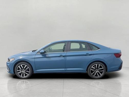 Monterey Blue Pearl 2026 Volkswagen Jetta 1.4T SE
