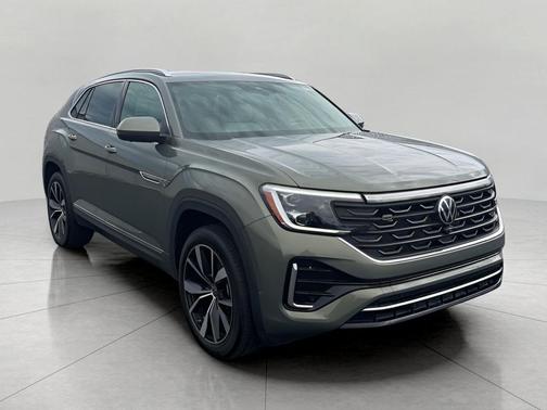 Avocado Green Pearl 2025 Volkswagen Atlas Cross Sport 2.0T SEL Premium