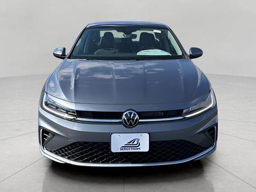 Platinum Gray Metallic 2026 Volkswagen Jetta 1.4T SE