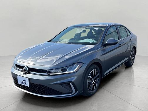 Platinum Gray Metallic 2026 Volkswagen Jetta 1.4T SE