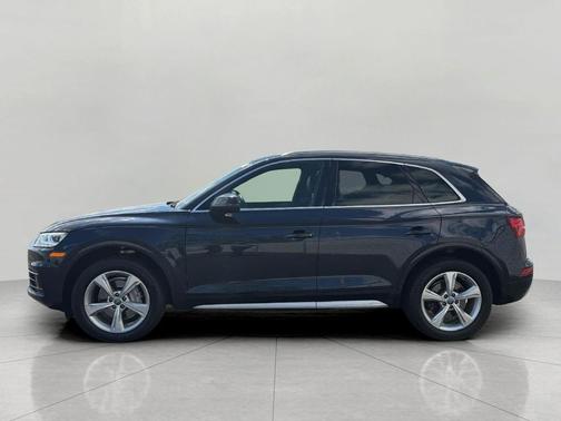 Moonlight Blue Metallic 2020 Audi Q5 45 Premium Plus
