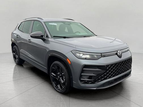 platinum gray metallic 2026 Volkswagen Tiguan 2.0T SE R-Line Black 4MOTION