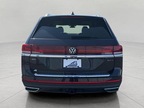 deep black pearl 2026 Volkswagen Atlas 2.0T SEL
