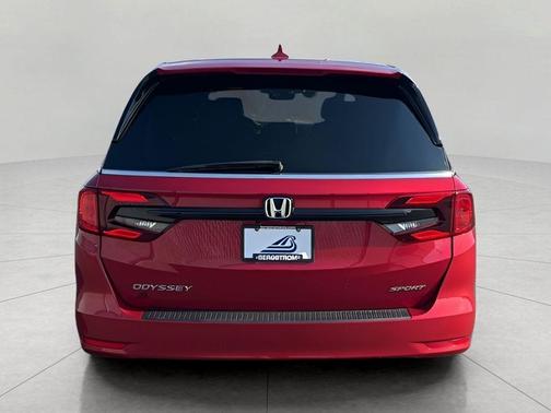 Radiant Red Metallic II 2023 Honda Odyssey Sport
