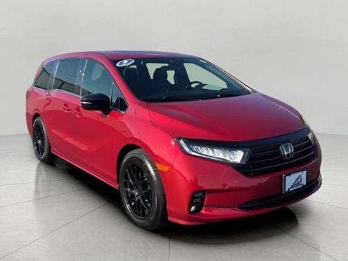 Radiant Red Metallic II 2023 Honda Odyssey Sport