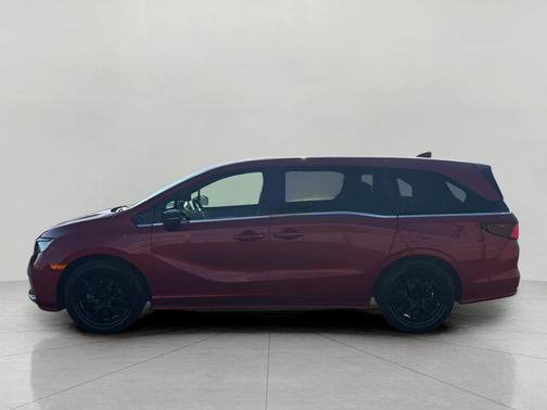 Radiant Red Metallic II 2023 Honda Odyssey Sport