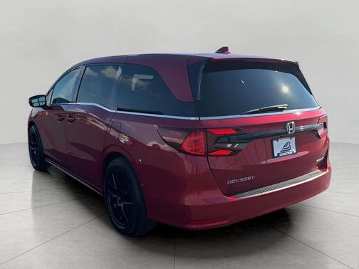 Radiant Red Metallic II 2023 Honda Odyssey Sport
