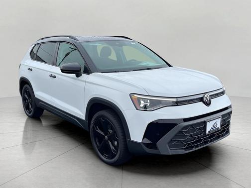 2025 Volkswagen Taos 1.5T SE Black