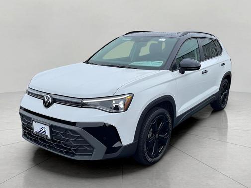 2025 Volkswagen Taos 1.5T SE Black