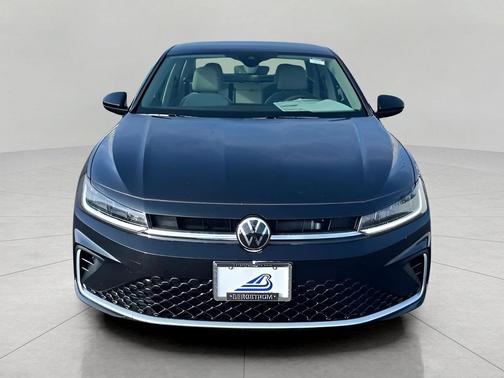 Deep Black Pearl 2026 Volkswagen Jetta 1.4T SE