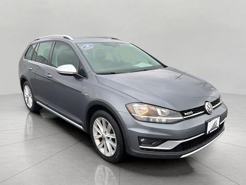 Platinum Gray Metallic 2019 Volkswagen Golf Alltrack TSI SE