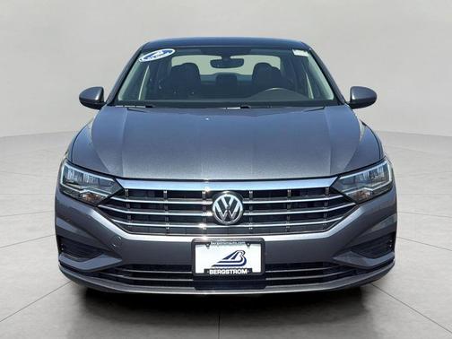 Platinum Gray Metallic 2020 Volkswagen Jetta 1.4T R-Line