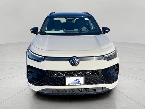 2025 Volkswagen Tiguan 2.0T SE R-Line Black 4MOTION