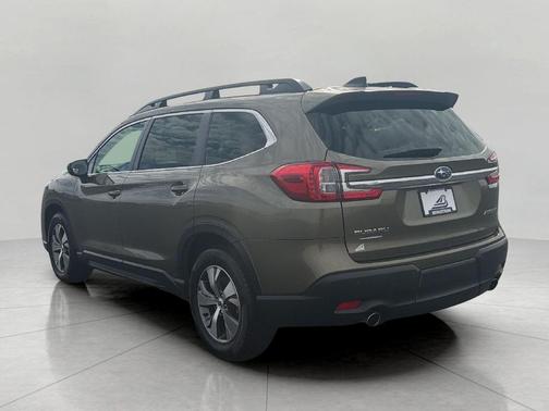 Autumn Green Metallic 2024 Subaru Ascent Premium 7-Passenger