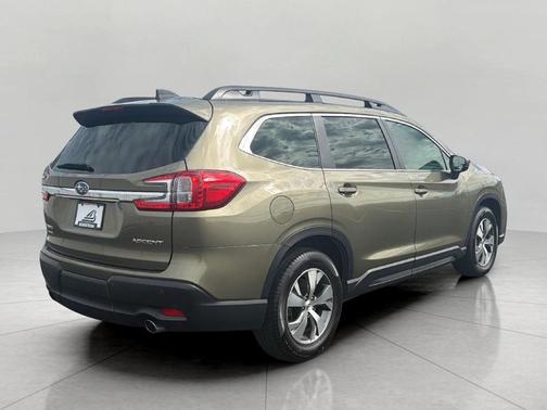 Autumn Green Metallic 2024 Subaru Ascent Premium 7-Passenger