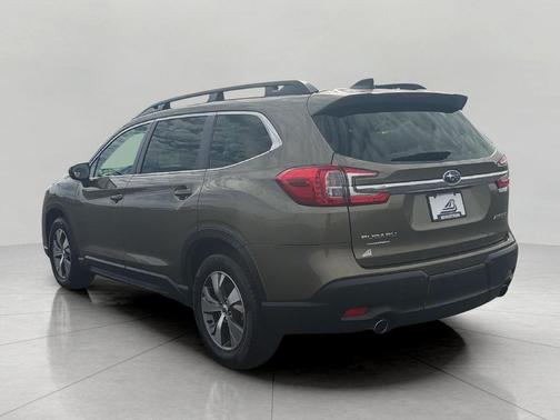 Autumn Green Metallic 2024 Subaru Ascent Premium 7-Passenger