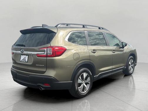Autumn Green Metallic 2024 Subaru Ascent Premium 7-Passenger