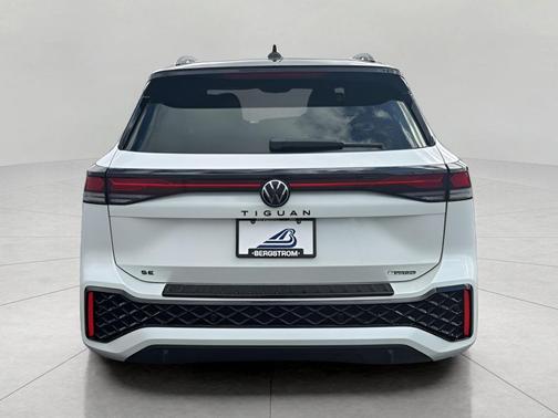 opal white with deep black roof 2026 Volkswagen Tiguan 2.0T SE R-Line Black 4MOTION