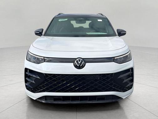 opal white with deep black roof 2026 Volkswagen Tiguan 2.0T SE R-Line Black 4MOTION
