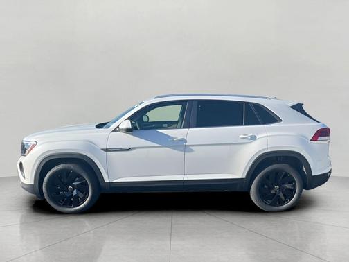 2026 Volkswagen Atlas Cross Sport 2.0T SE w/Technology 4MOTION