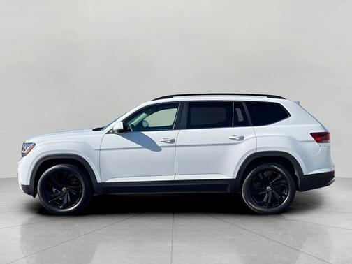 2022 Volkswagen Atlas 3.6L SE w/Technology