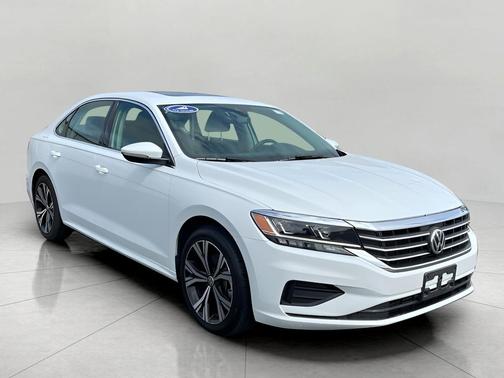 2022 Volkswagen Passat 2.0T SE