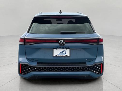 monterey blue pearl 2026 Volkswagen Tiguan 2.0T SE R-Line Black 4MOTION