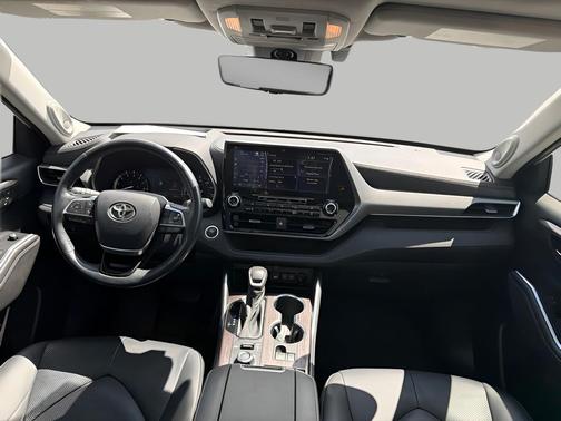 Blizzard Pearl 2021 Toyota Highlander Platinum