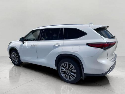 Blizzard Pearl 2021 Toyota Highlander Platinum
