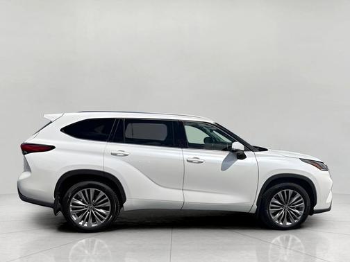 Blizzard Pearl 2021 Toyota Highlander Platinum