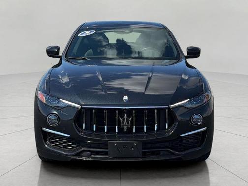 Nero Ribelle Metallic 2022 Maserati Levante GT