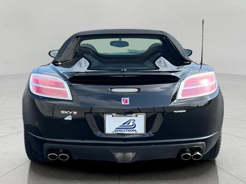 2007 Saturn Sky Red Line