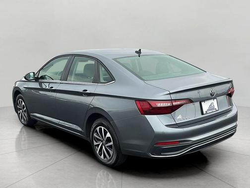 Platinum Gray Metallic 2024 Volkswagen Jetta 1.5T S