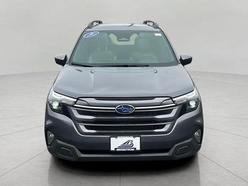 Magnetite Gray Metallic 2025 Subaru Forester Premium